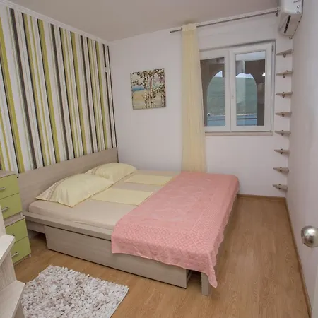 Apartman U Kumboru Ποντγορίτσα