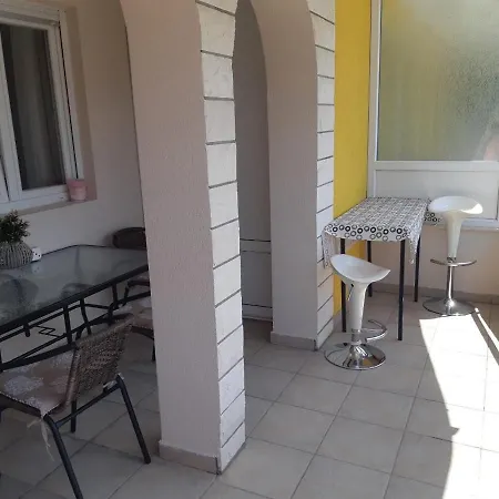 Apartman U Kumboru * Ποντγορίτσα