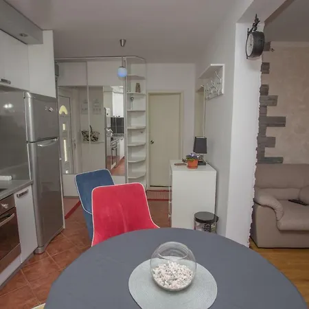 Apartman U Kumboru * Podgorica